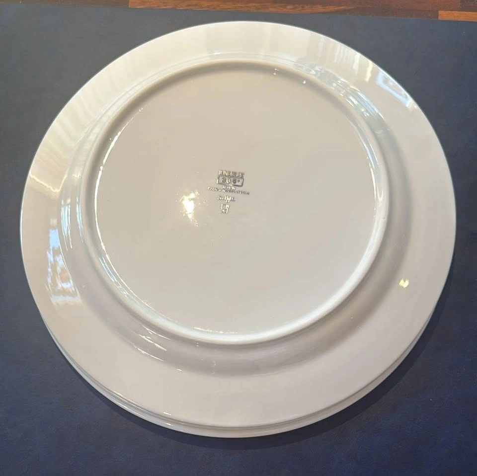 IKEA 365+ White Ceramic Dinnerware Set (12 Pieces) – Like New - photo 4