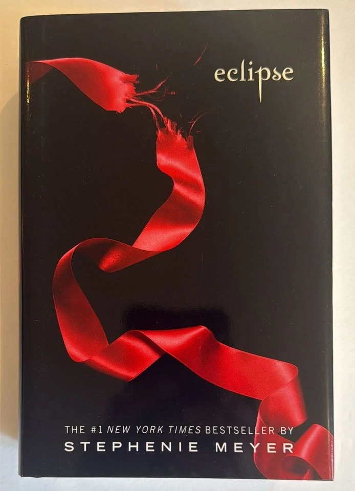 Twilight Saga Hardcover Collection (4 Books) – Complete Set - photo 4