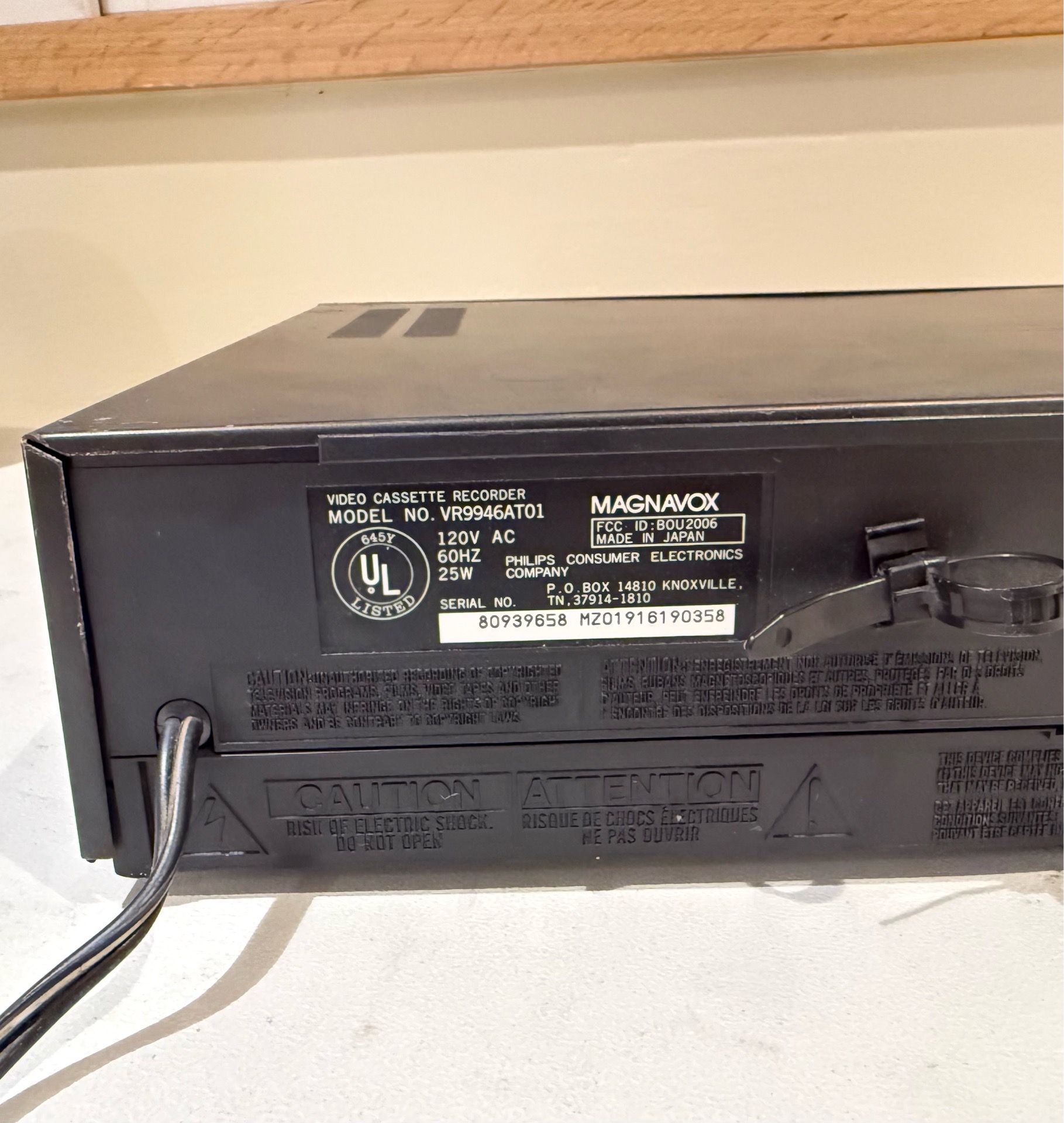 Vintage Magnavox VHS VCR – Powers On! - photo 4