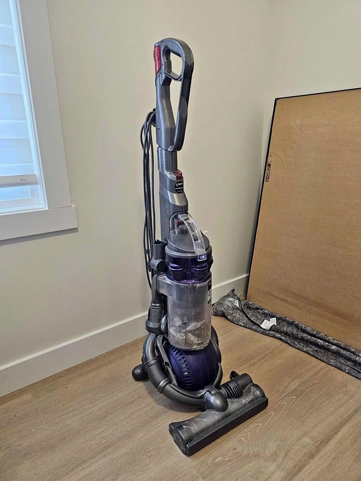 Dyson Vacuum