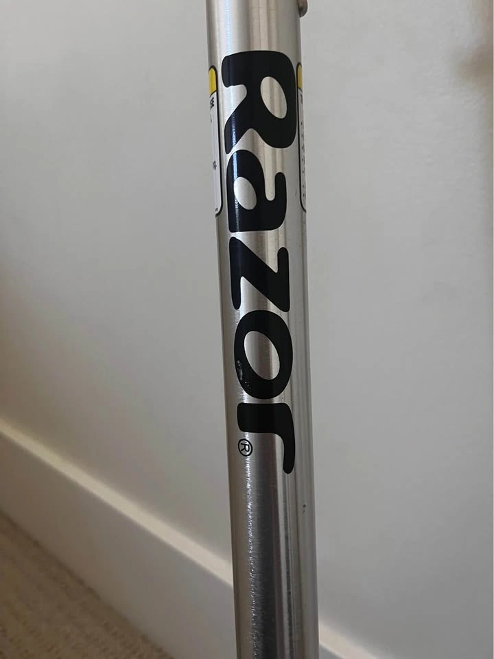 Steel Razor Scooter - 5yrs+ - photo 2