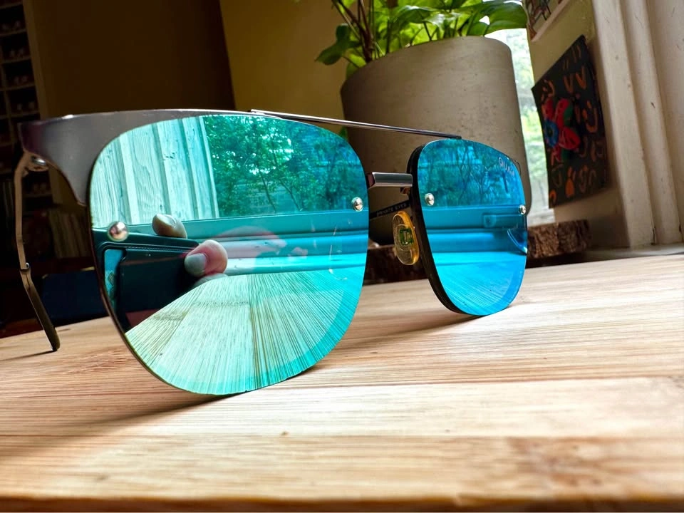 Quay Private Eyes Sunglasses - Blue Mirror - photo 2