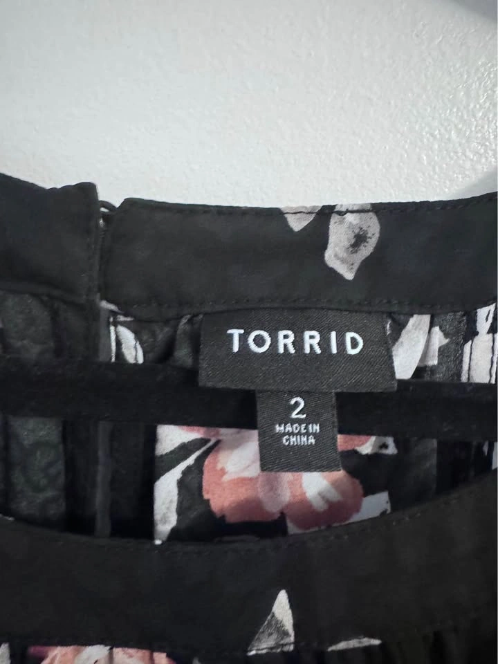 Torrid Size 2 Tops Bundle (3 Pieces) - photo 5