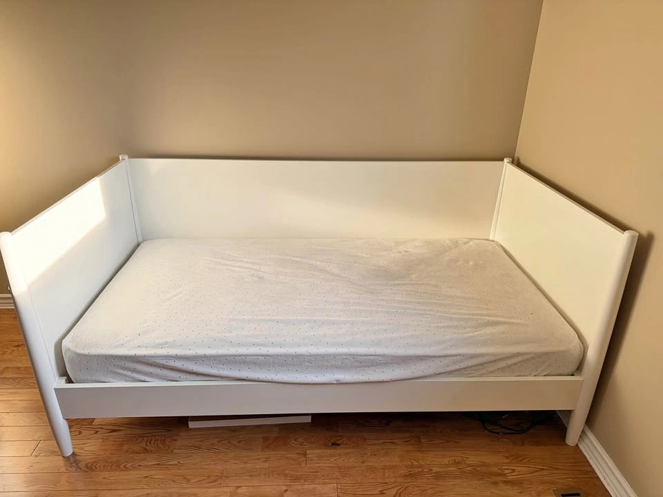 Premium Day Bed