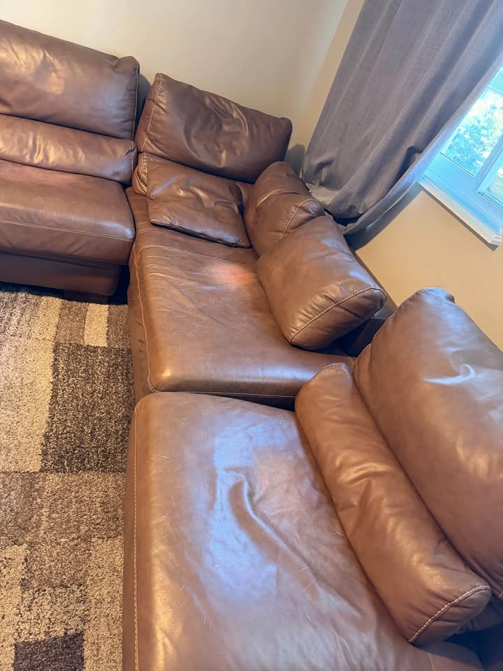 Large L shape sectional, genuine italian leather - photo 3