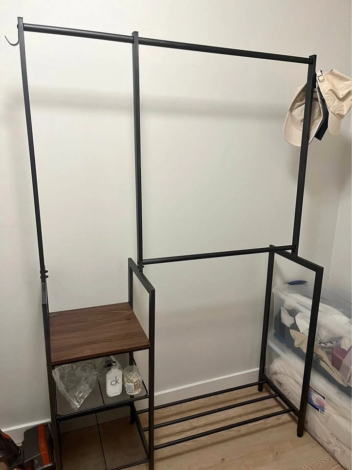 Clothing rack