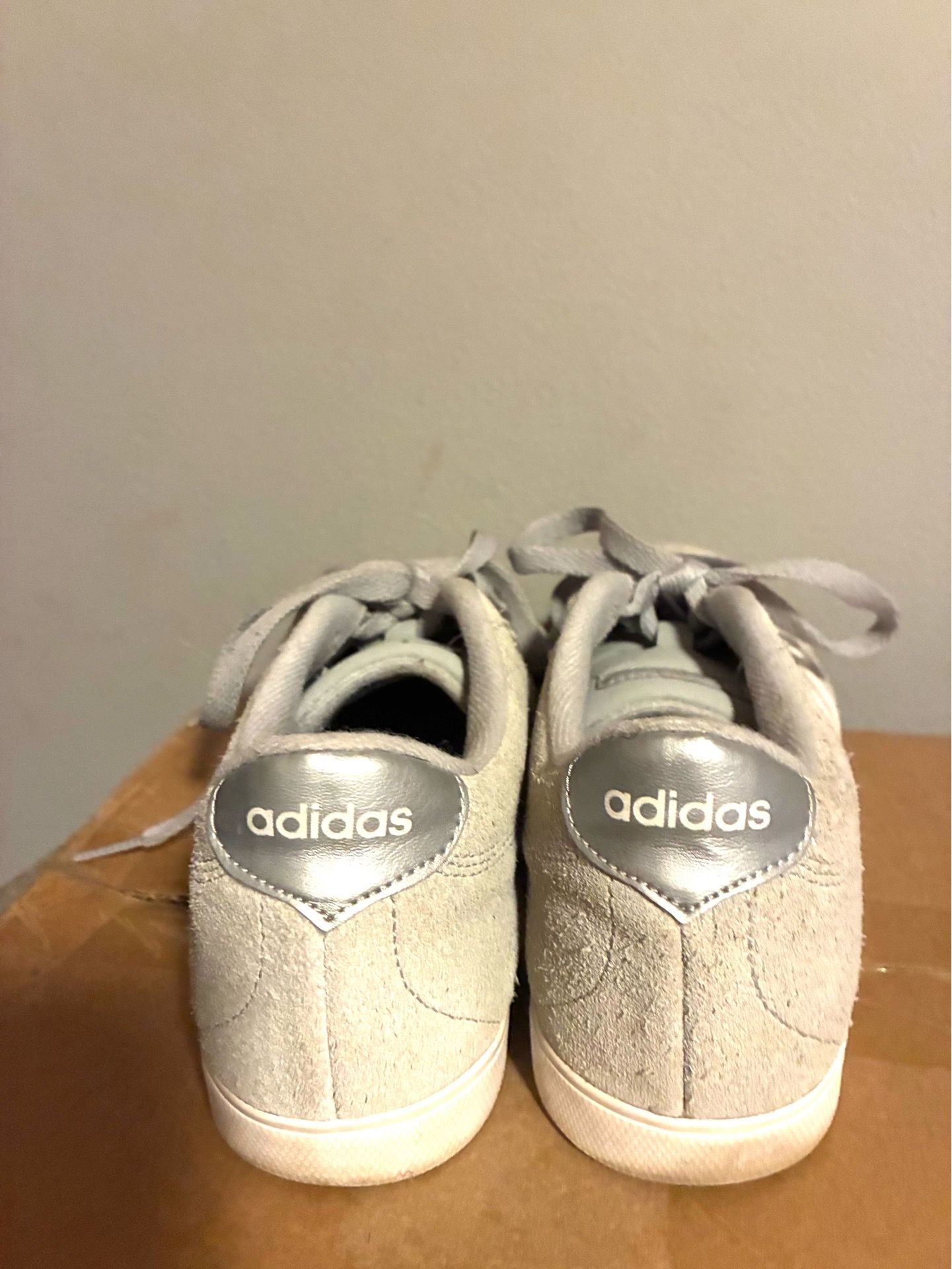 Adidas shoes - photo 2