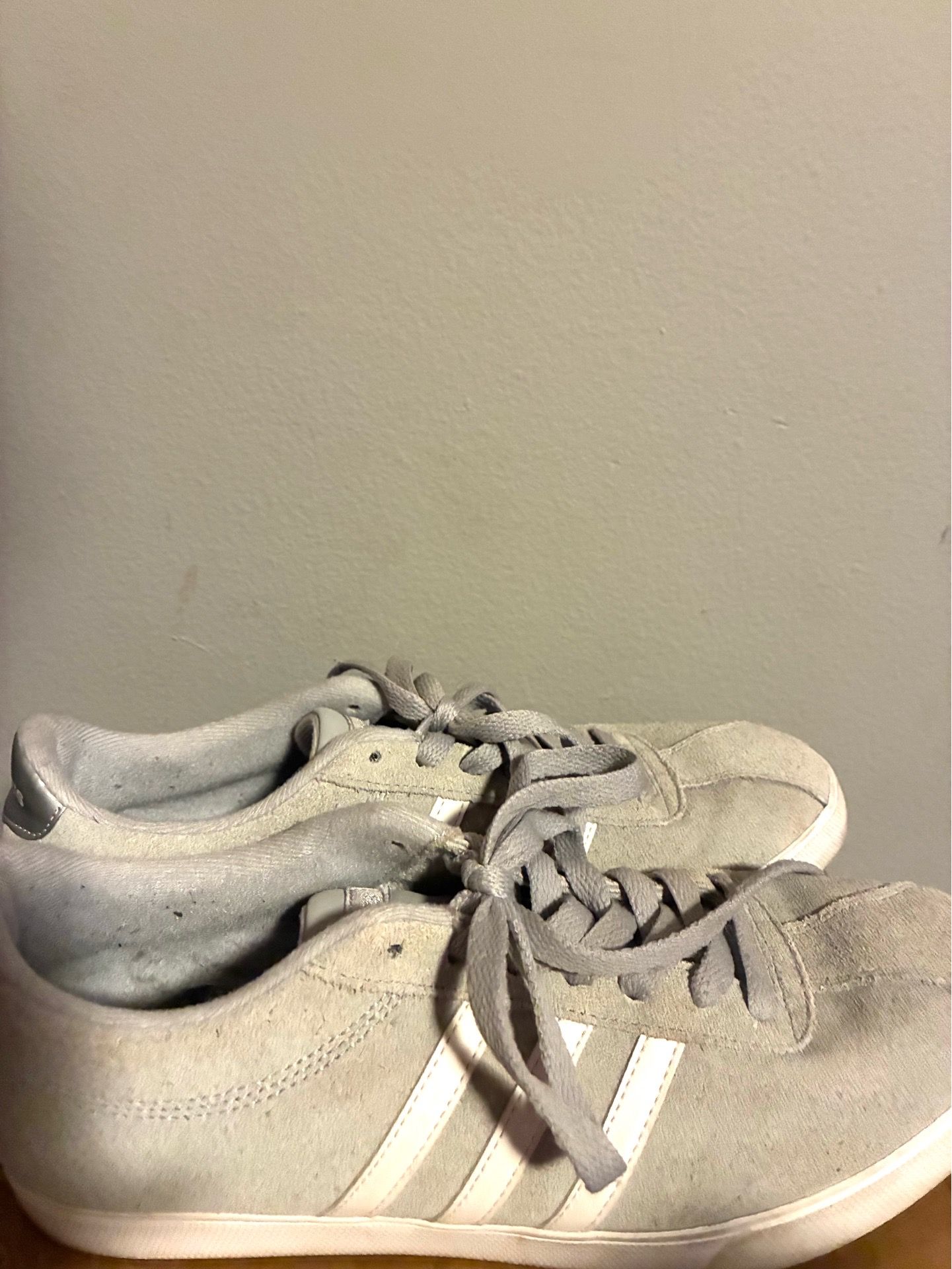 Adidas shoes - photo 3