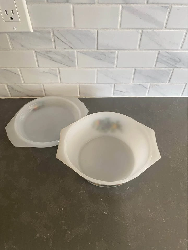 Vintage Arcopal France Fruits de France Milk Glass Casserole - photo 4