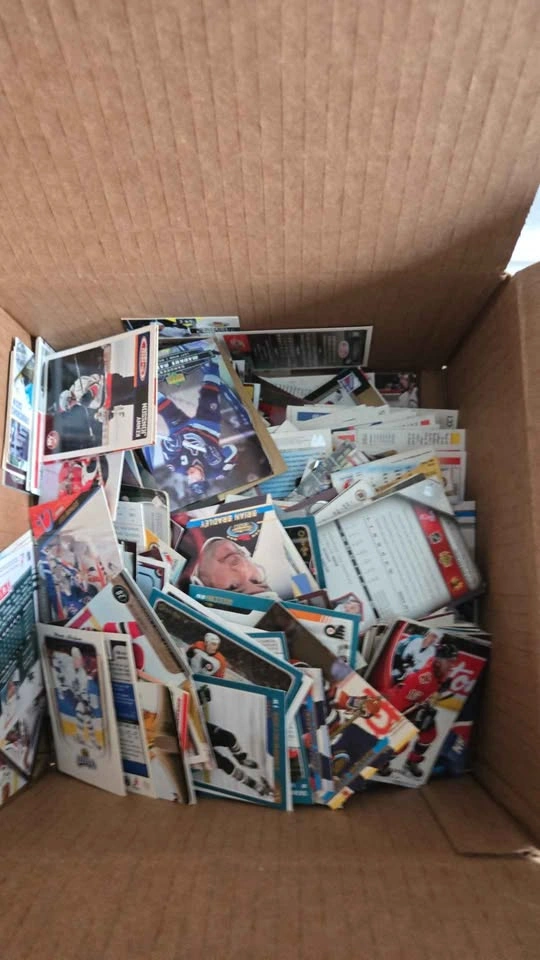 Huge lot of hockey cards - photo 2