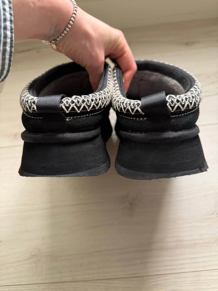 UGG Tazz Platform black slipper US9 - photo 5