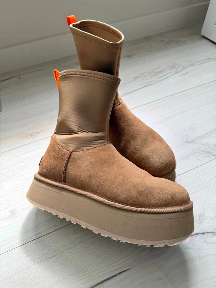 UGG Classic Dipper Boot Chestnut US 9