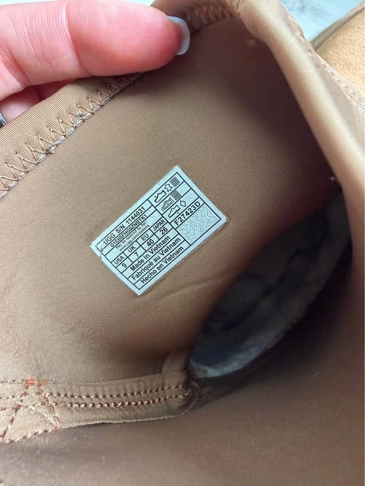 UGG Classic Dipper Boot Chestnut US 9 - photo 4
