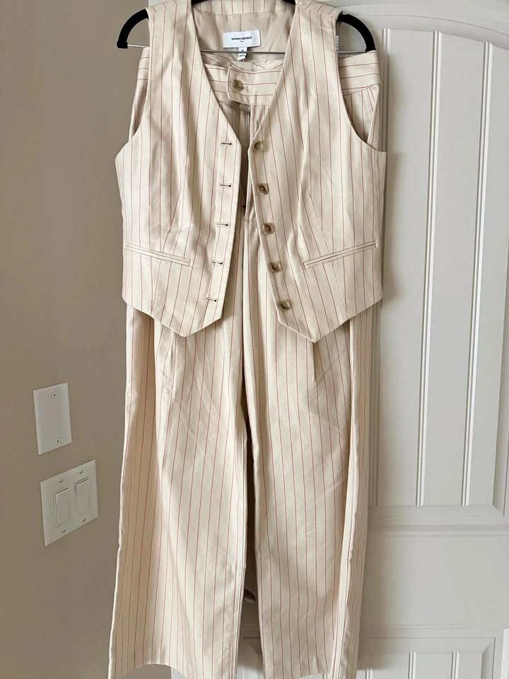 Twill pants and vest suit Banana Republic 6/8