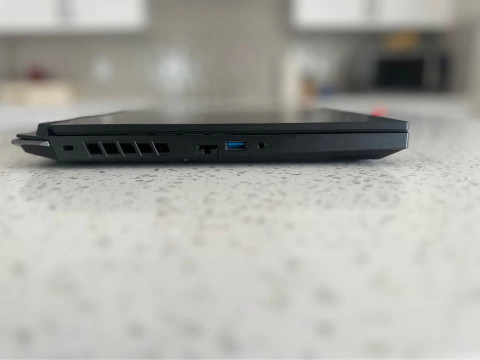 Acer Nitro V - RTX4050 | 144Hz | i5-12500H - photo 5