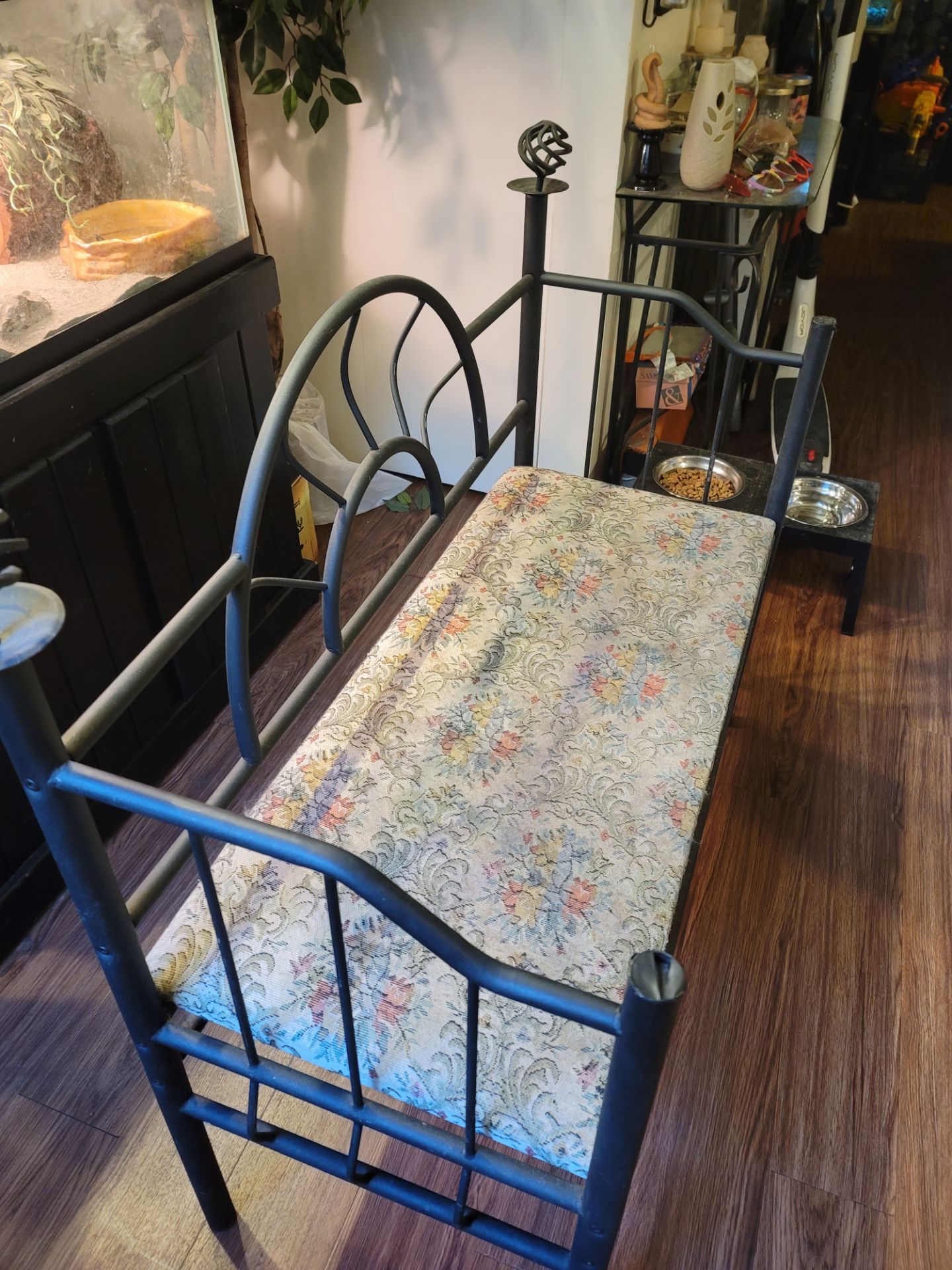 Vintage Wrought Iron Hall Bench with Sunburst Backrest - photo 4