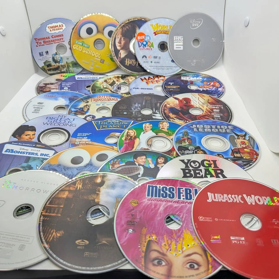 Disney/Pixar & Family Movie DVD Binder Lot (25+ Discs)