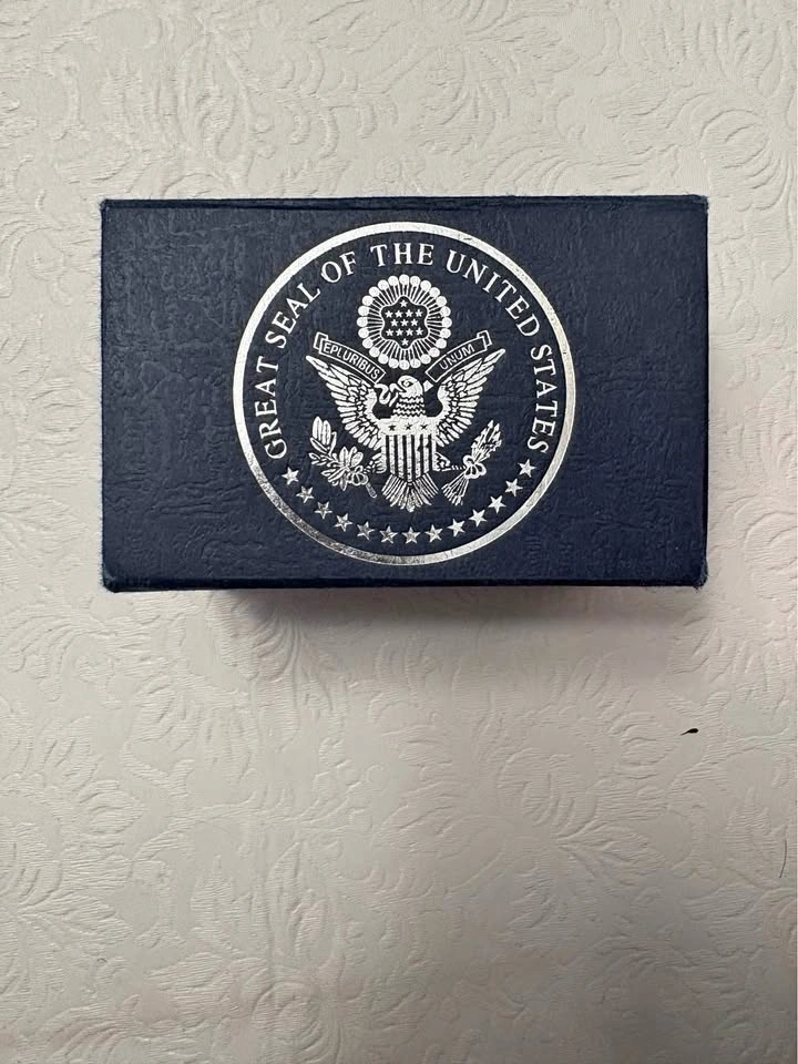 Great Seal of the United States 3D Laser Etched Crystal Paperwei