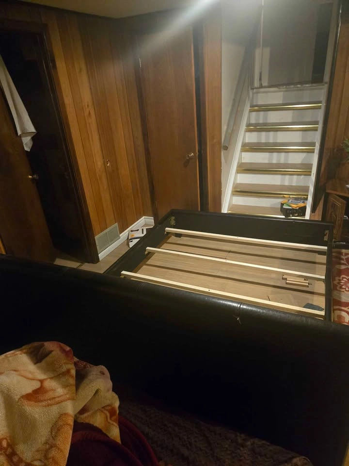 Queen Bed For Sale - photo 3