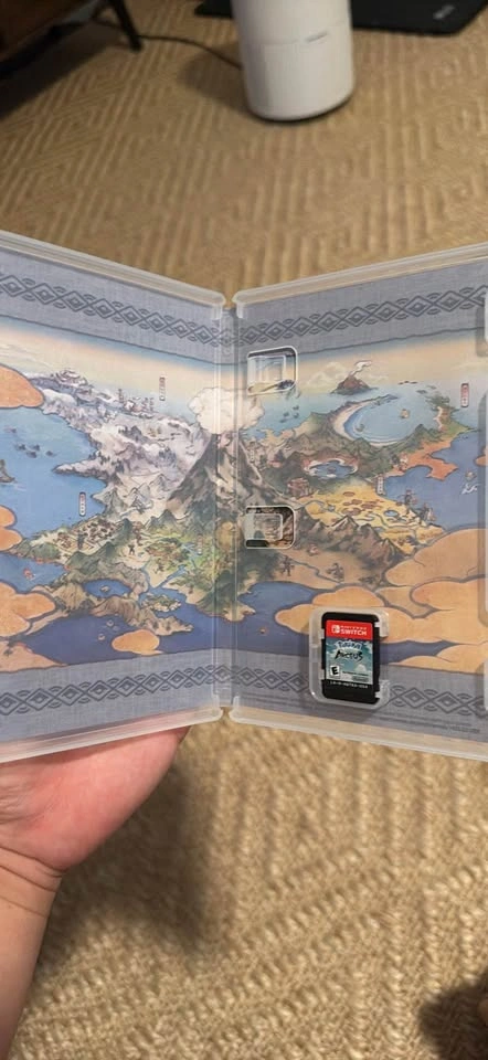 Pokémon Legends: Arceus Nintendo Switch Excellent Condition - photo 2