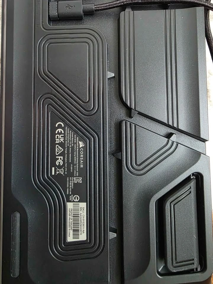 Corsair Vanguard 96 Mechanical Gaming Keyboard - photo 4