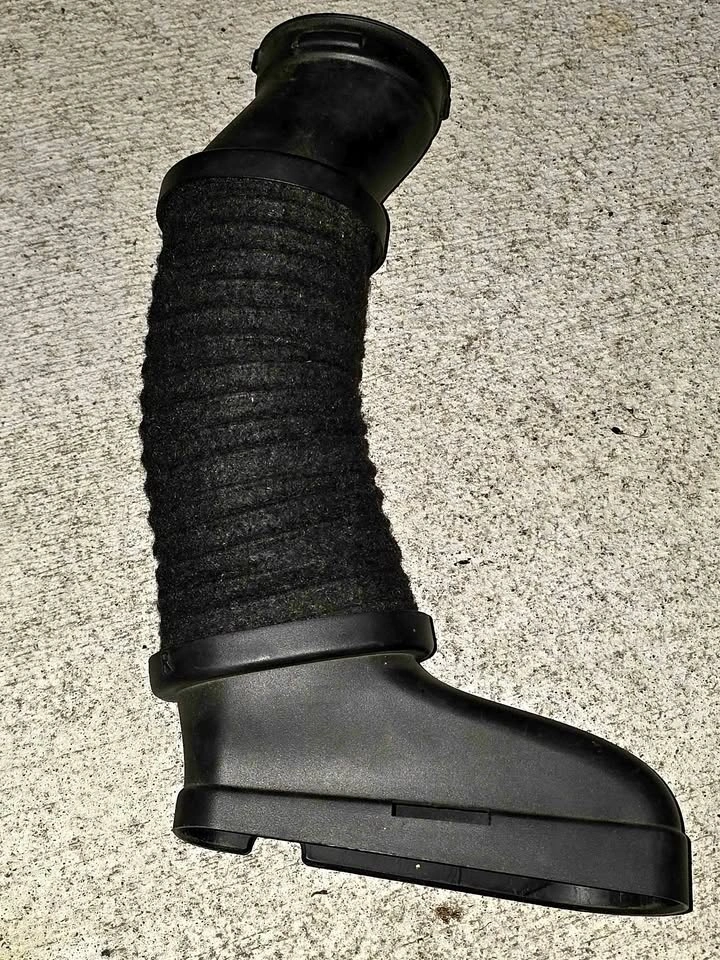 M278 intake tube pass. side
