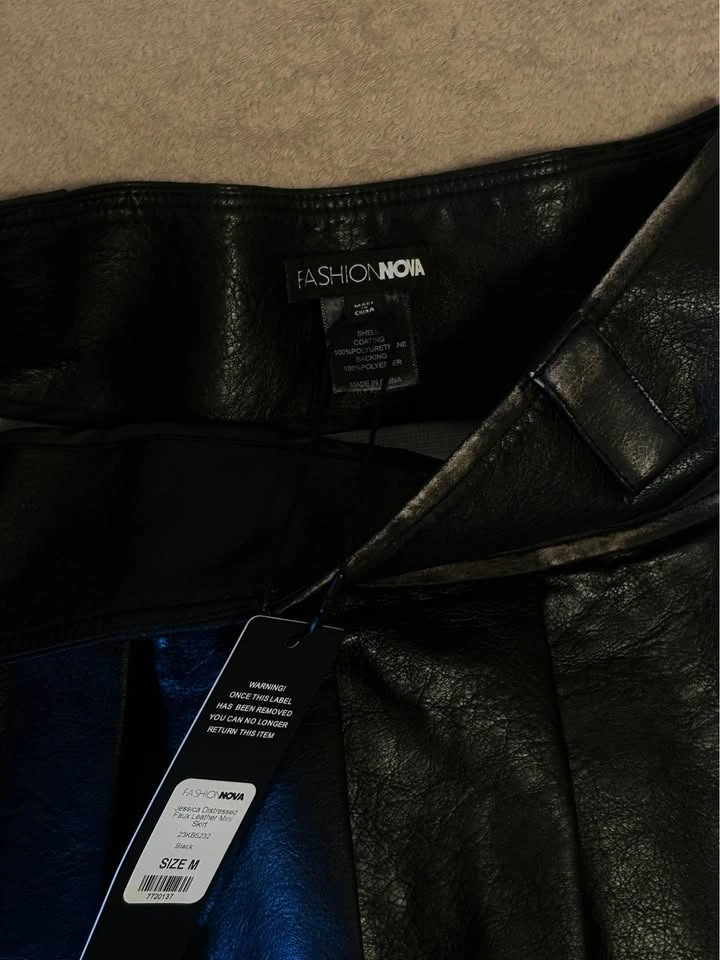 Fashion Nova leather skirt - photo 2