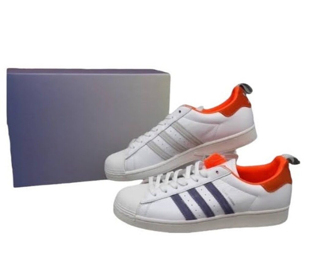 Adidas originals Superstar “Girls Are Awesome” white Size M11 W1