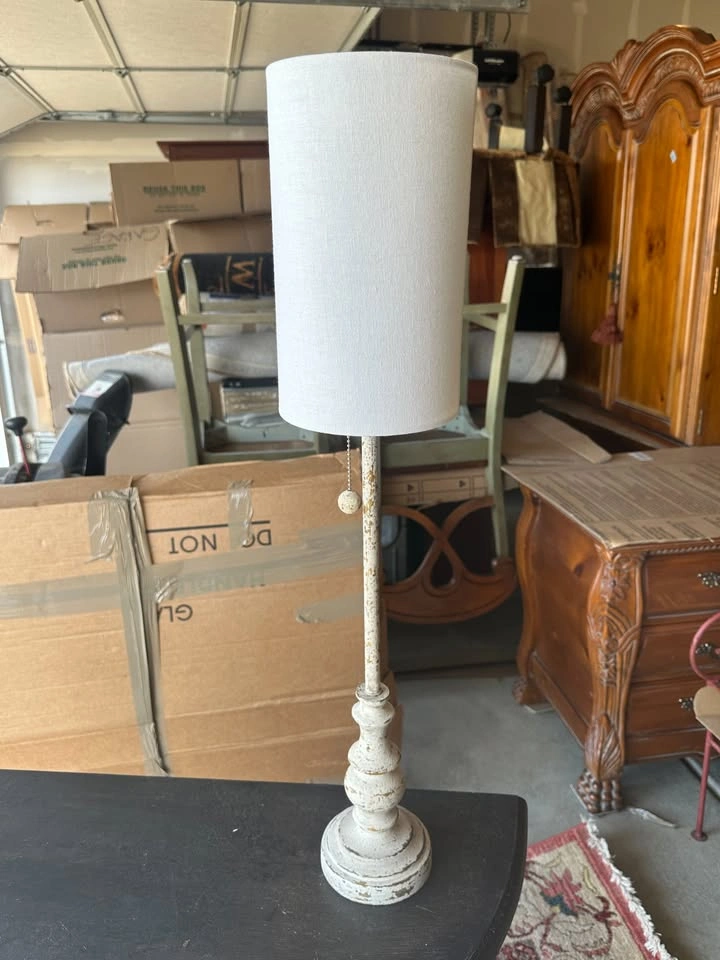 Entry Table with 2 Lamps - photo 3