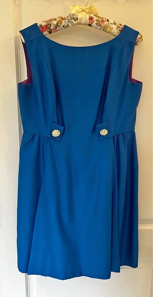 Beautiful Vintage Handmade lined dress from the 1960’s!