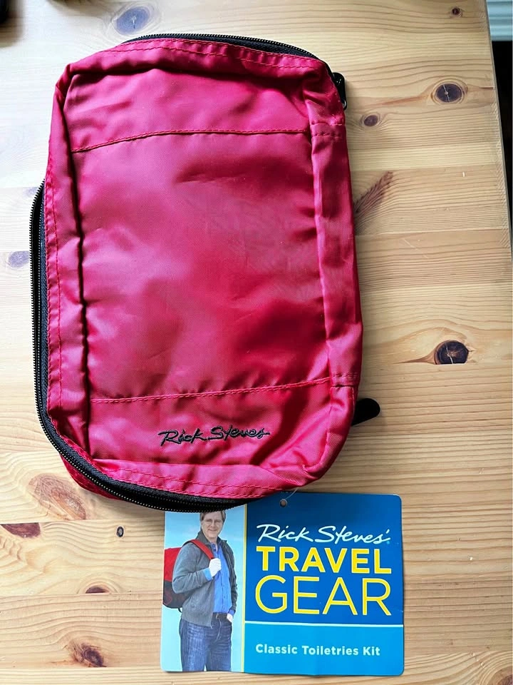 Rick Steves’ Classic Toiletry Kit NWT