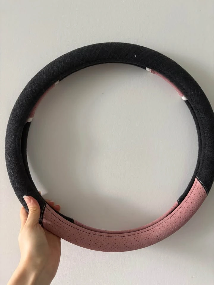 Black & Pink Steering Wheel Cover – Soft Grip - photo 2