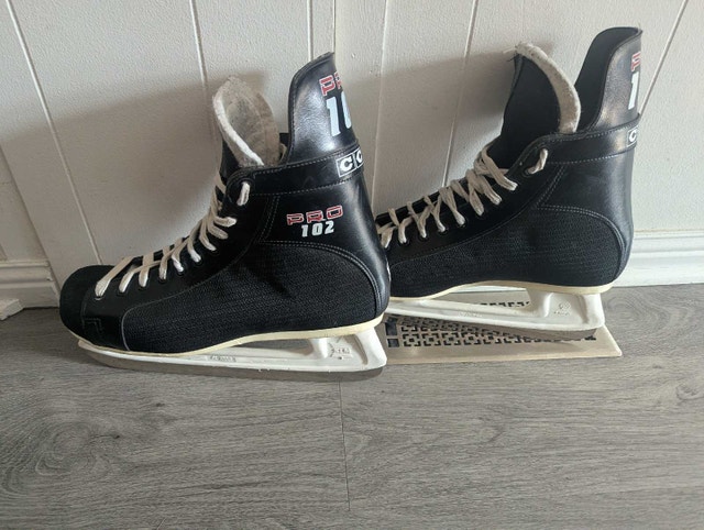 CCM Pro 102 Ice Skates Men's Size 13 - photo 2