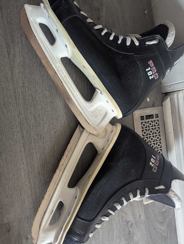 CCM Pro 102 Ice Skates Men's Size 13 - photo 4