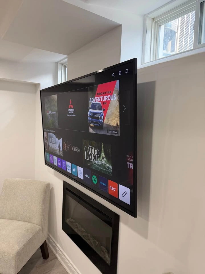 LG 65" 4K Smart UHD TV - photo 2