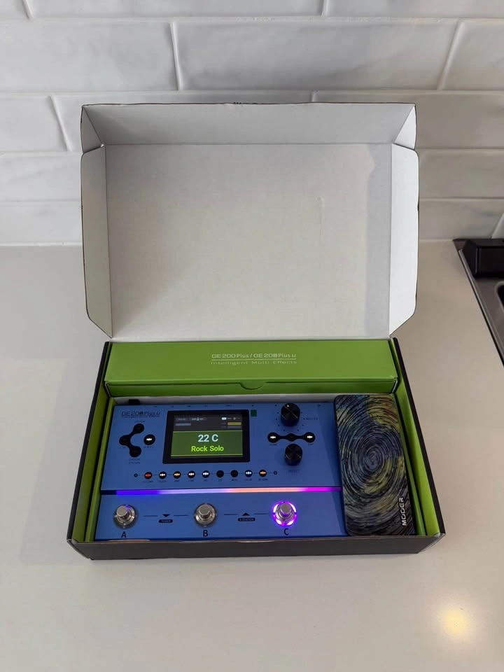 Mooer GE200 Plus Li Intelligent Multi Effects Pedal - photo 4