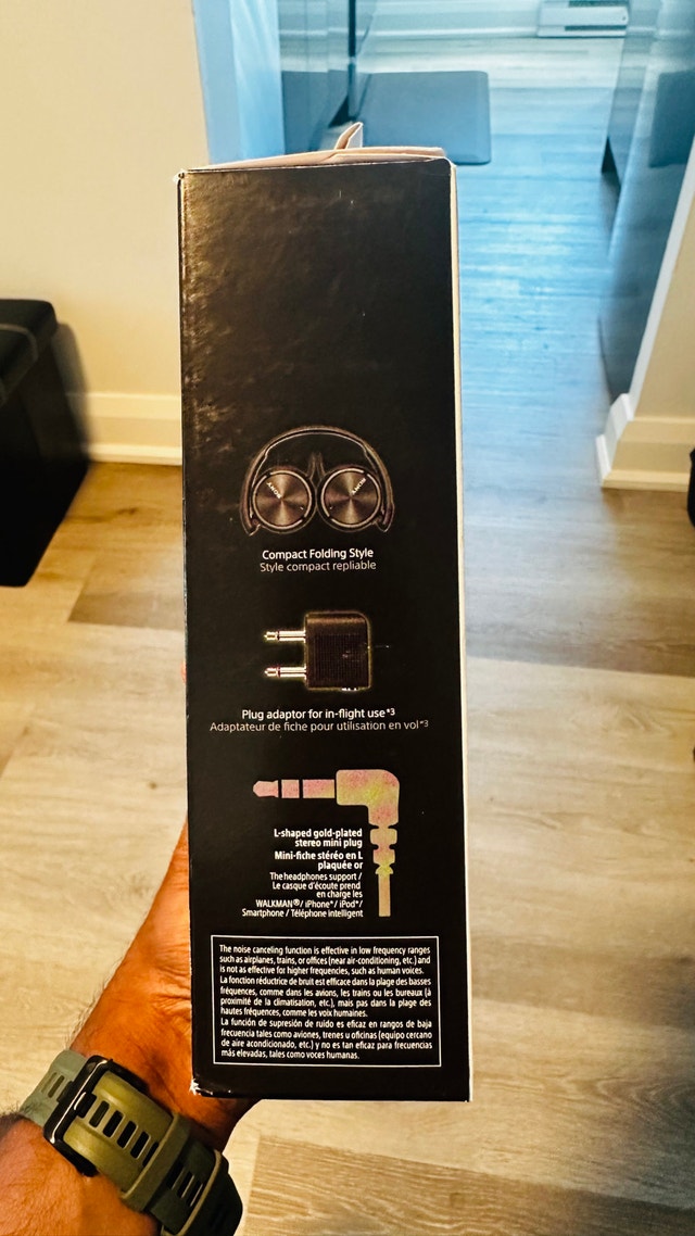 Sony MDR-ZX110NC Noise Canceling Headphones - photo 2