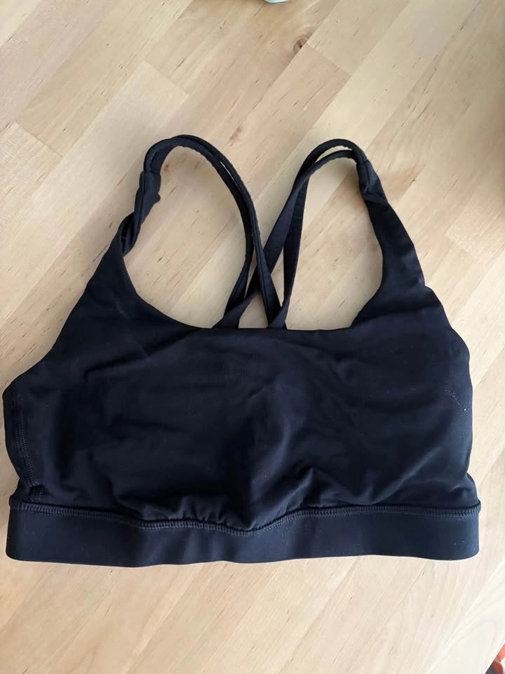 Lululemon Sports Bra – Size 4, Black - photo 2