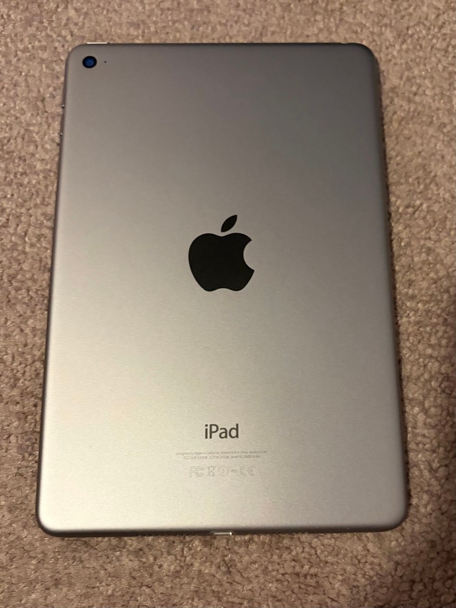 iPad mini 4 - photo 2