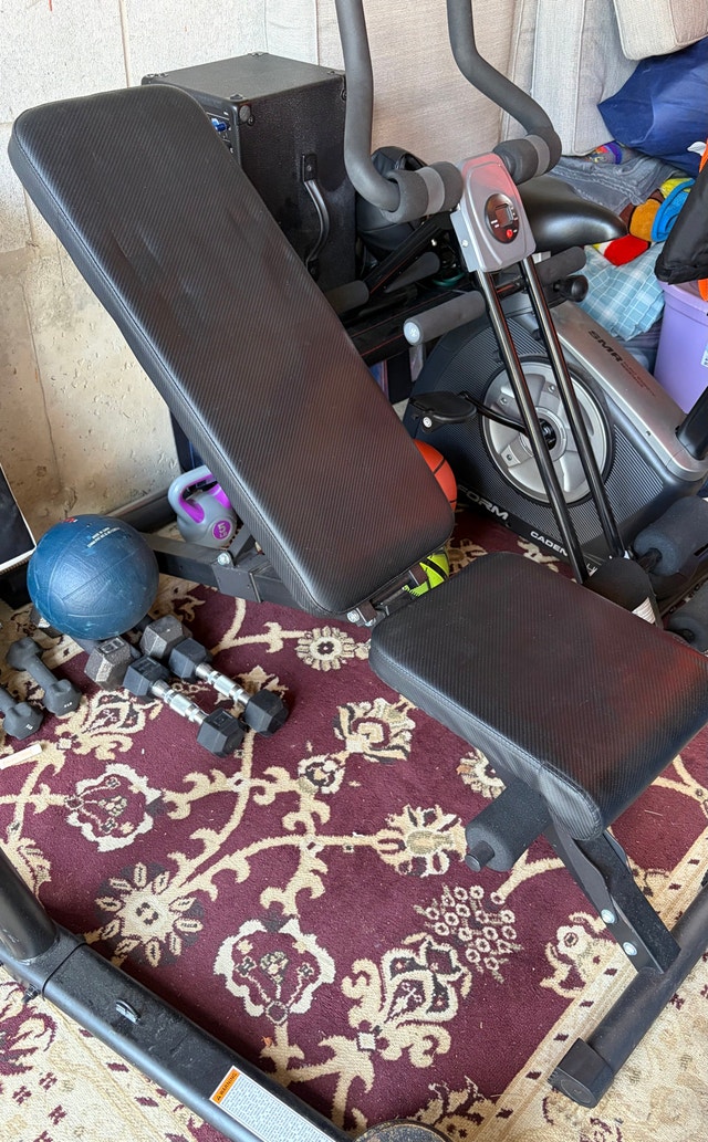 adjustable weight bench