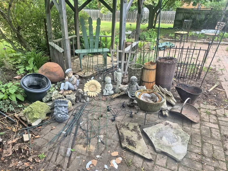 Assorted garden ornaments