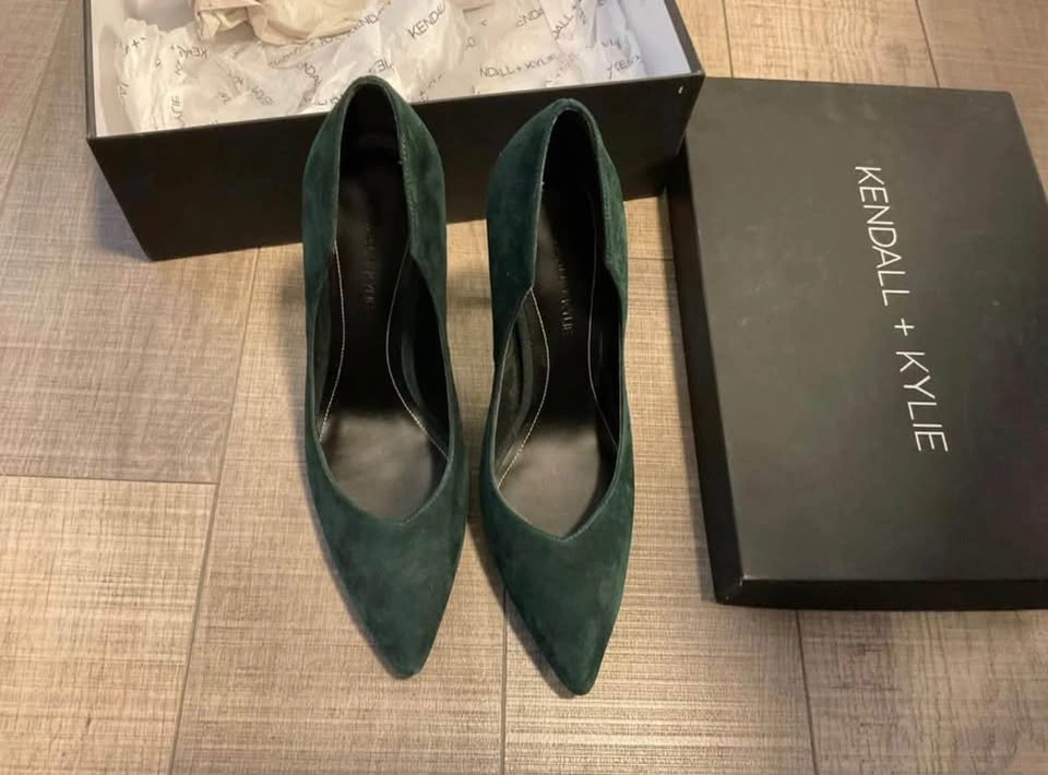 Kendall + Kylie Suede Heels – Size 6.5 - photo 3