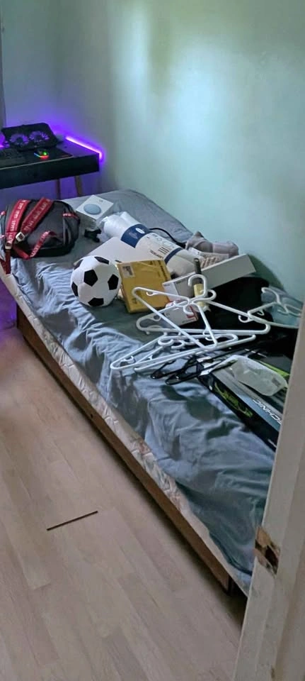 Ultramatic electric adjustable bed