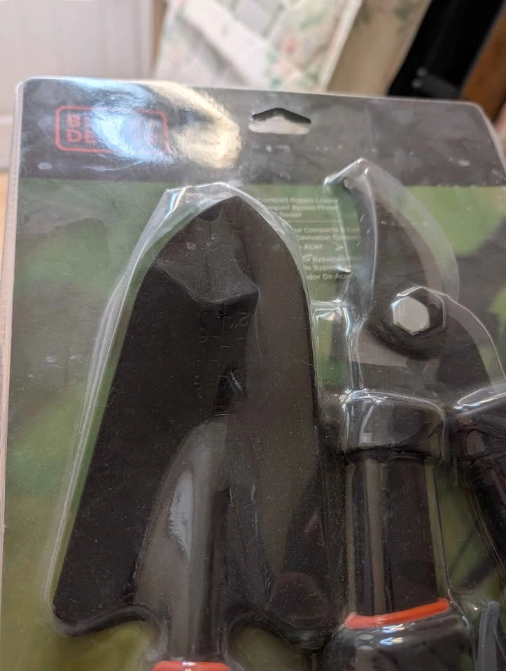 GARDENING COMBO SET | BLACK & DECKER | FOR SALE - photo 3