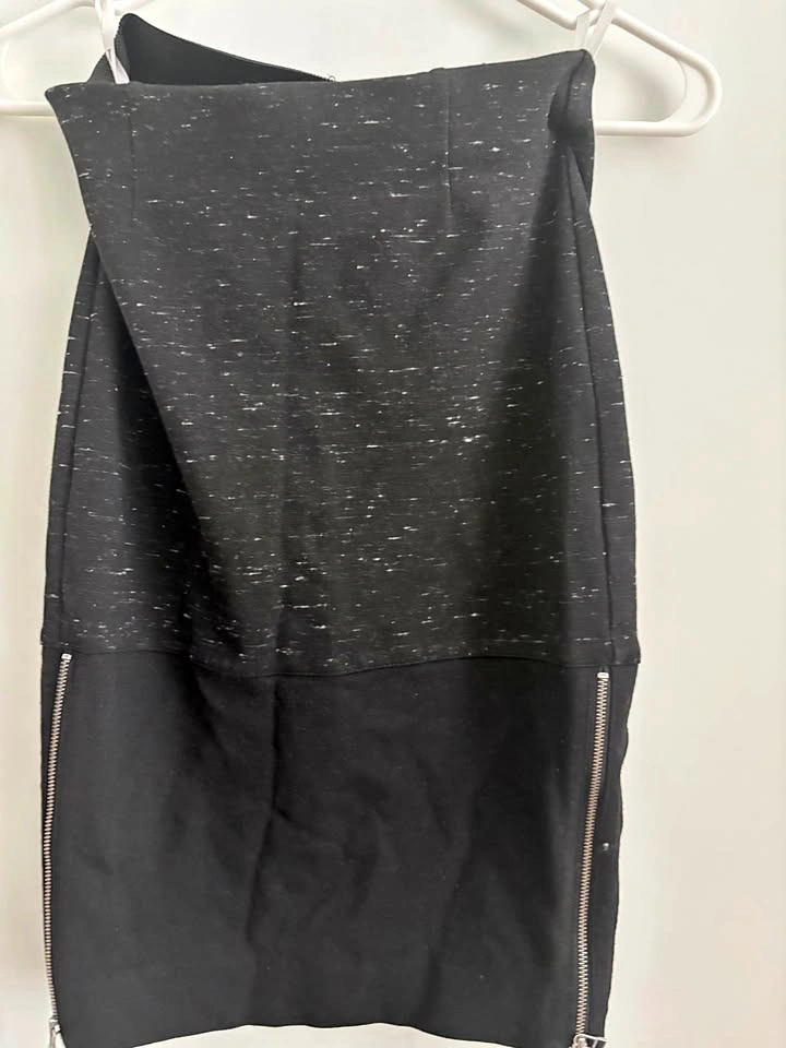 Wilfred by Aritzia Pencil Skirt – Size 0 (Fits XXS–XS)