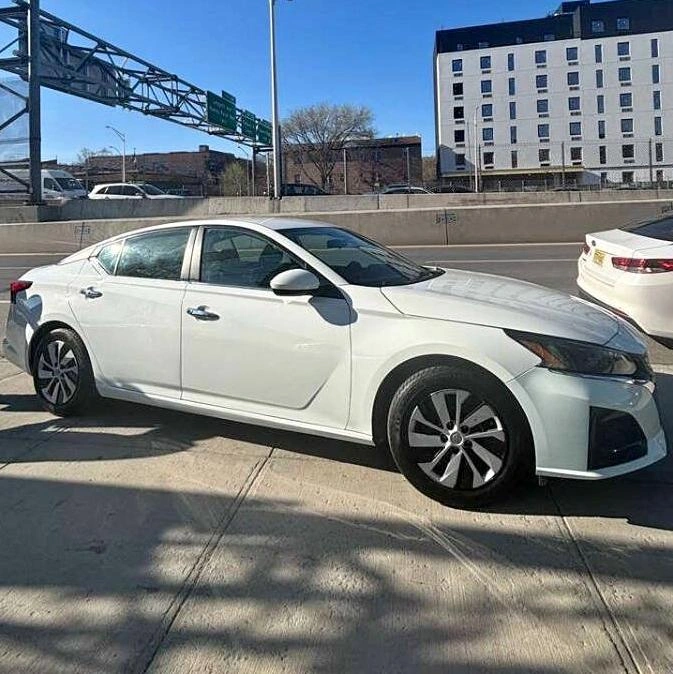 2023 Nissan Altima