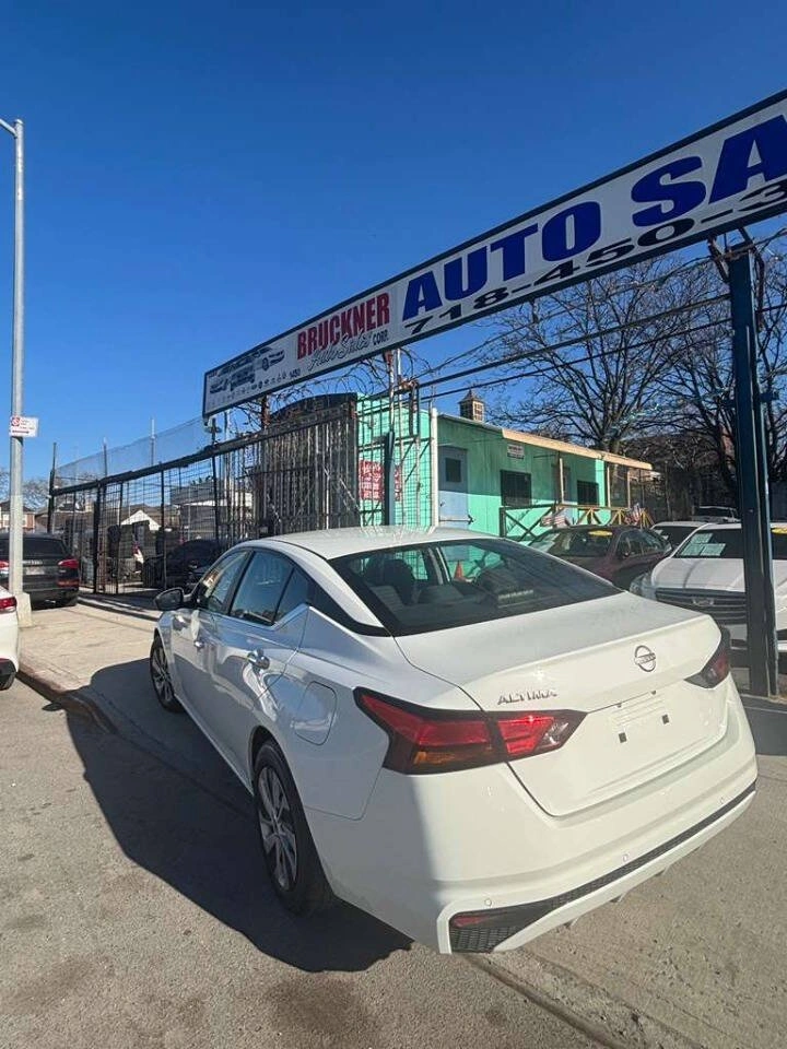 2023 Nissan Altima - photo 3