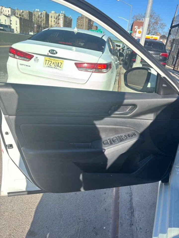 2023 Nissan Altima - photo 5
