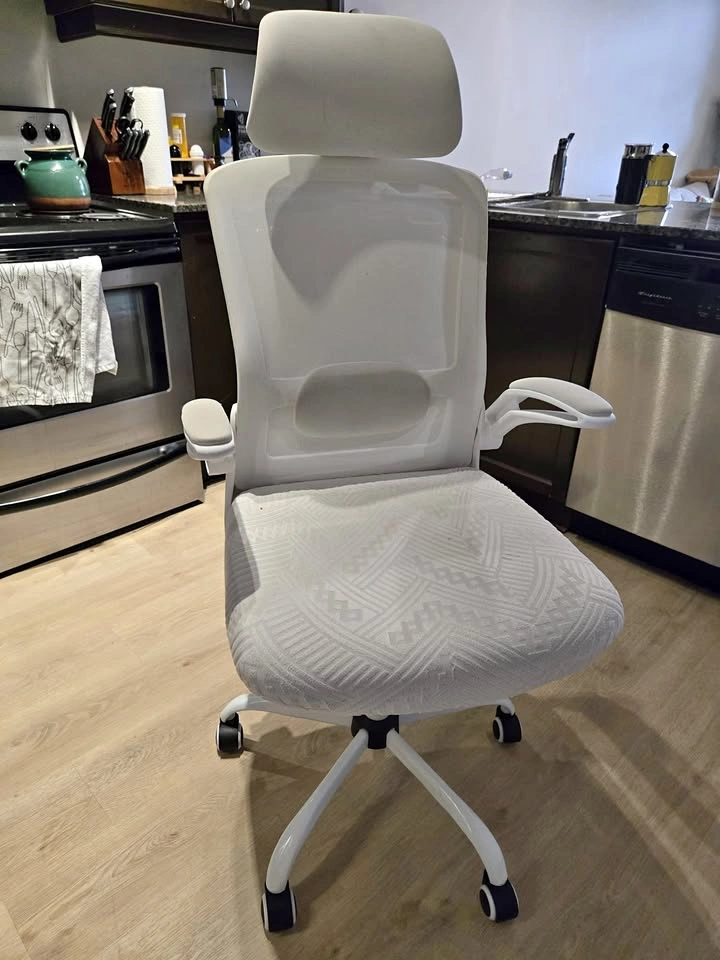 White Swivel Desk Chair — Excellent Condition — $95