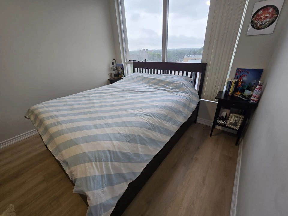 IKEA IDANÄS Queen Bed Frame with 4 Storage Drawers - photo 4